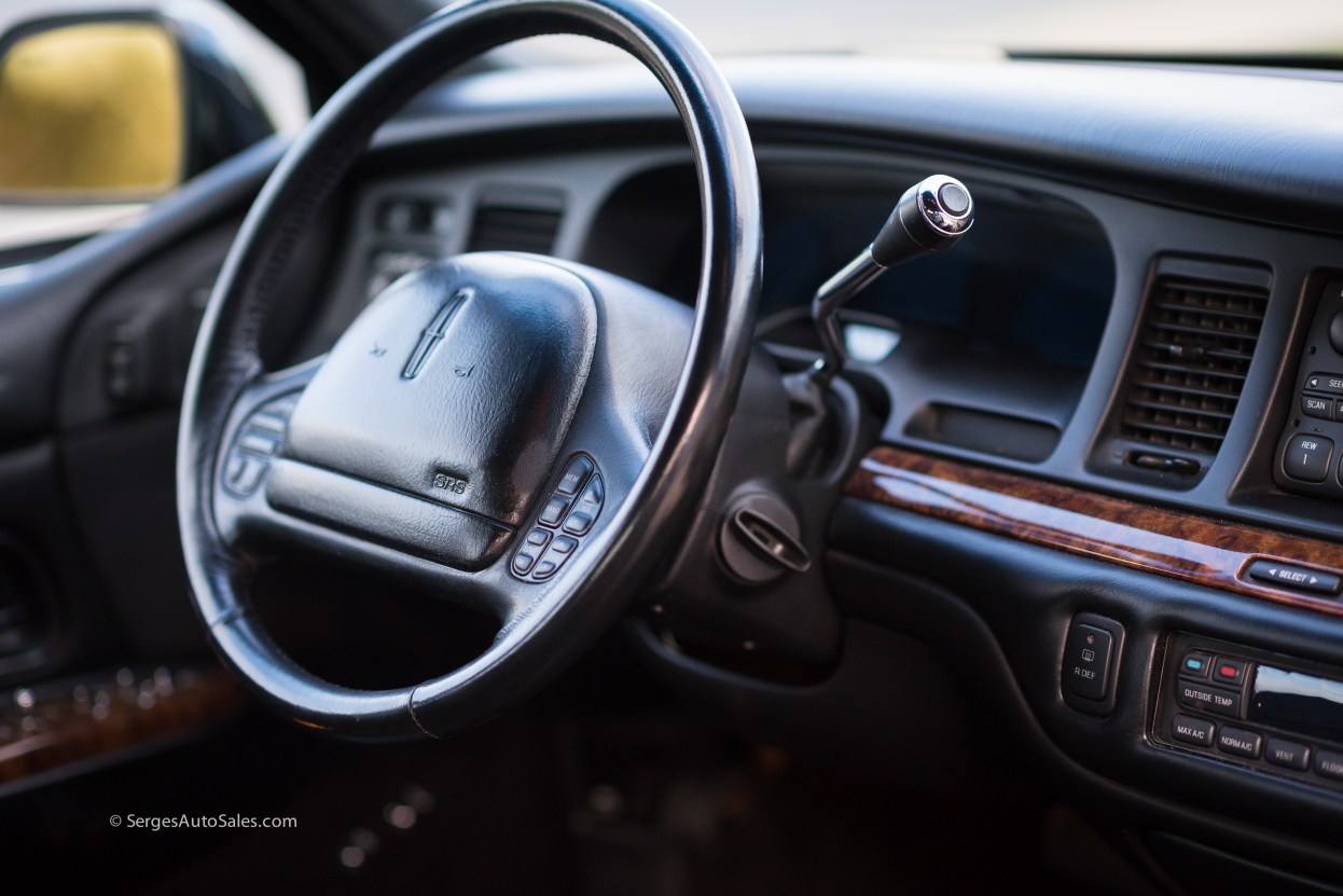 Lincon-town-car-for-sale-classic-1997-serges-auto-sales-pennsylvania-32