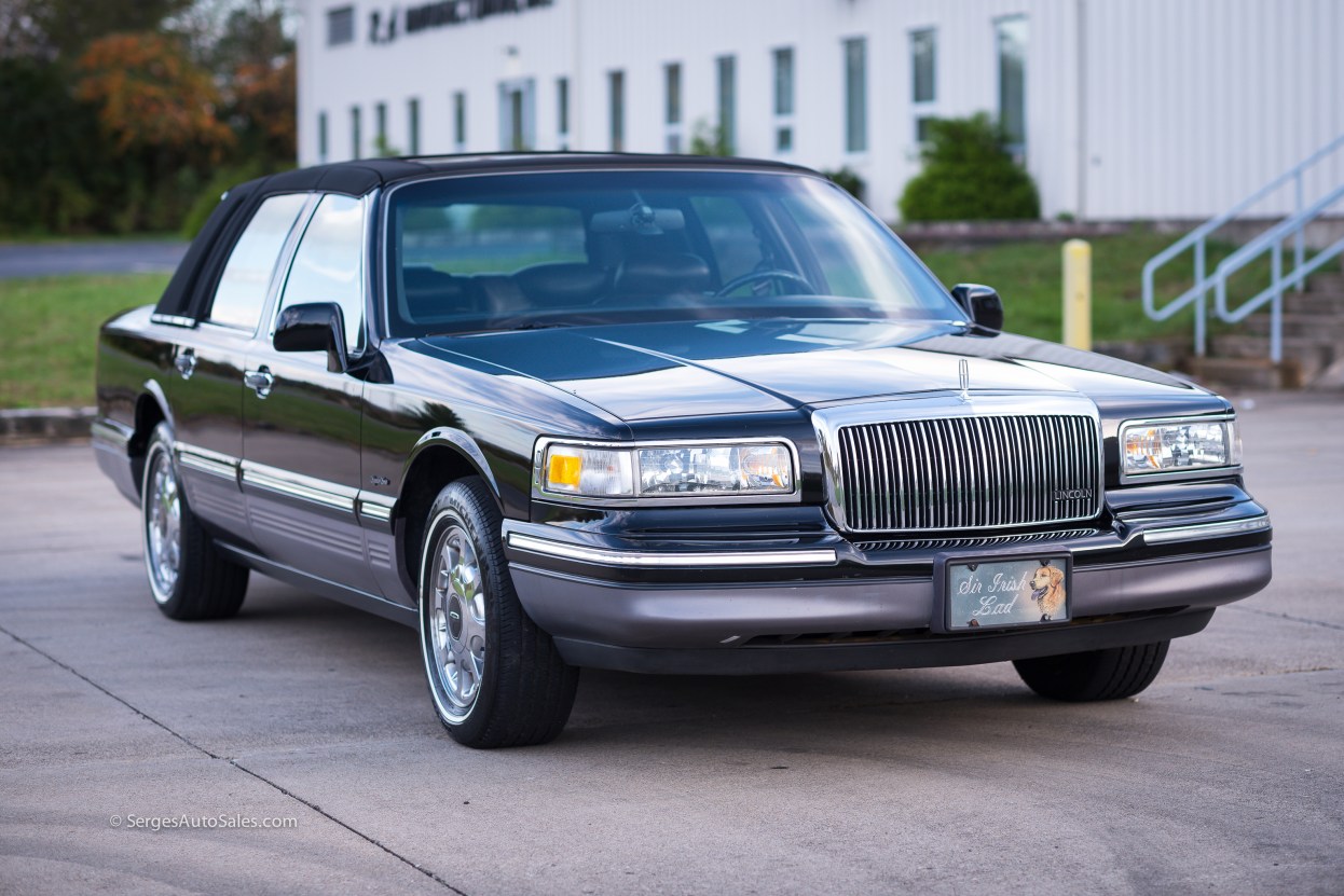 Lincon-town-car-for-sale-classic-1997-serges-auto-sales-pennsylvania-7