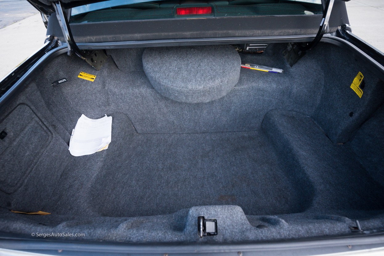 Lincon-town-car-for-sale-classic-1997-serges-auto-sales-pennsylvania-57