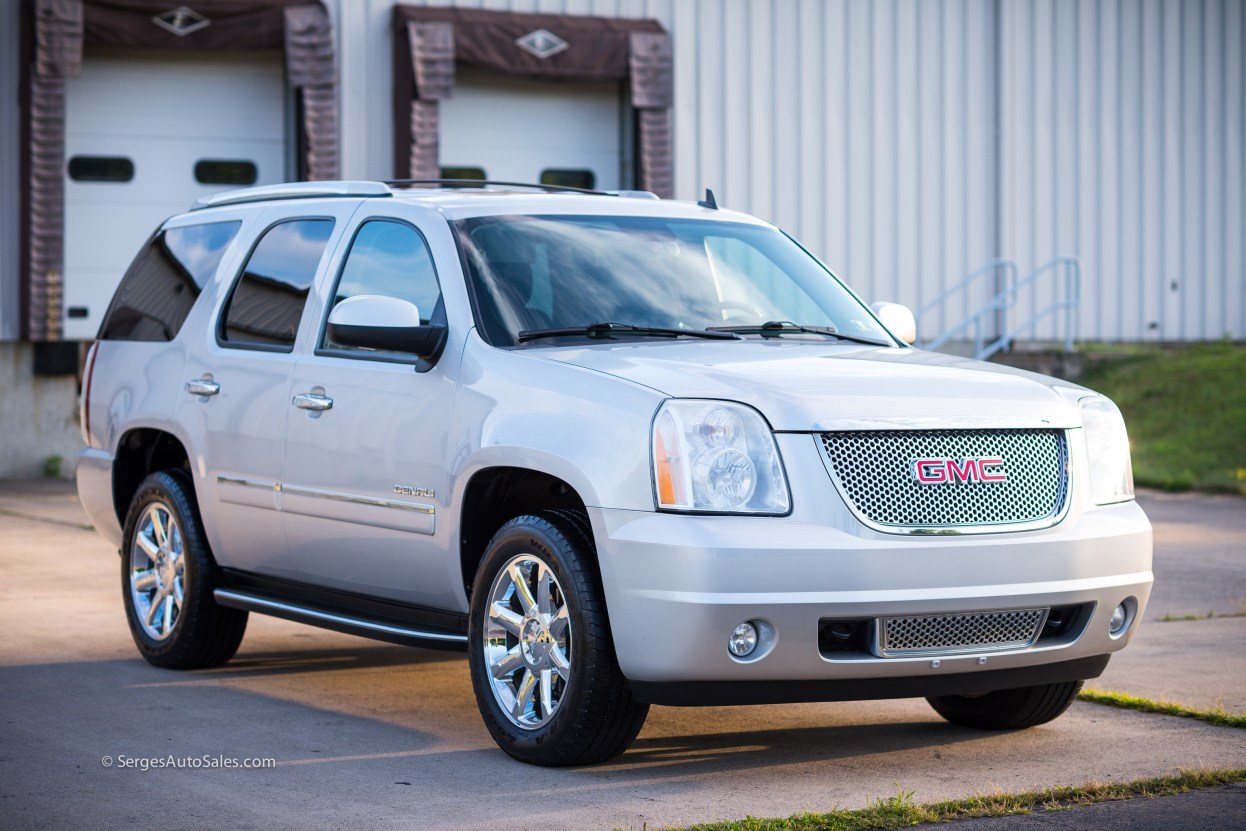 Yukon-Denali-for-sale-serges-auto-sales-scranton-2011-2012-car-dealer-blakely-10