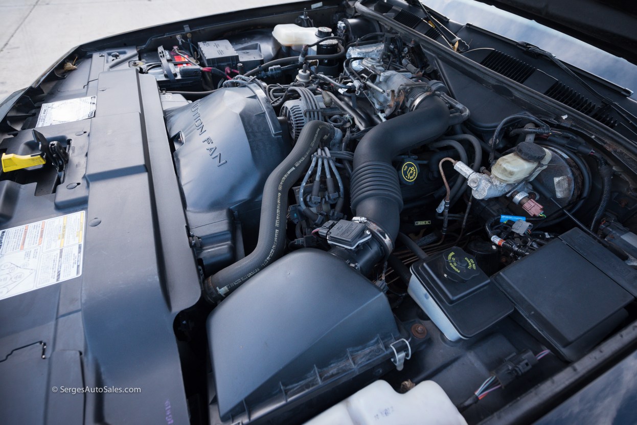 Lincon-town-car-for-sale-classic-1997-serges-auto-sales-pennsylvania-56