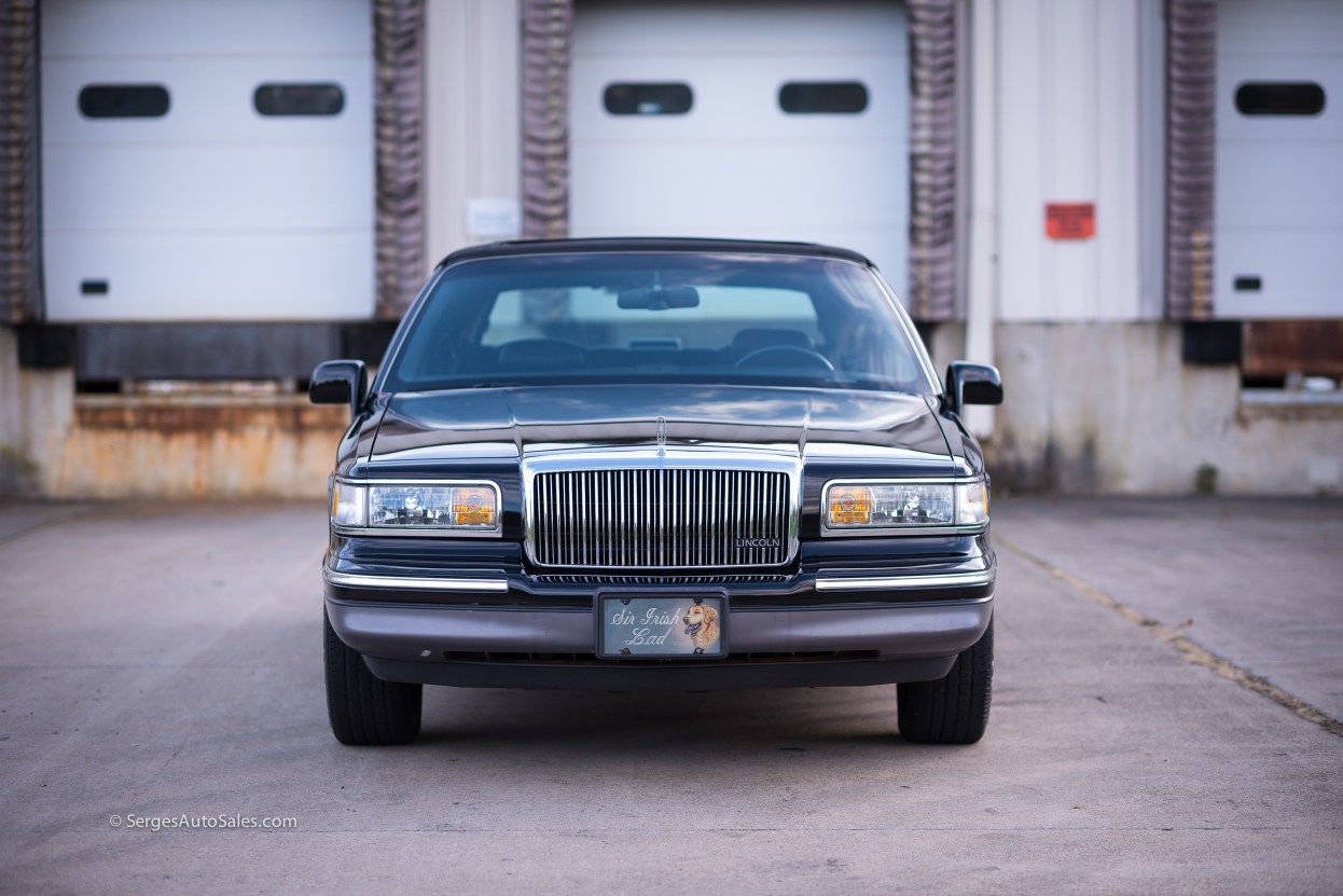 Lincon-town-car-for-sale-classic-1997-serges-auto-sales-pennsylvania-1