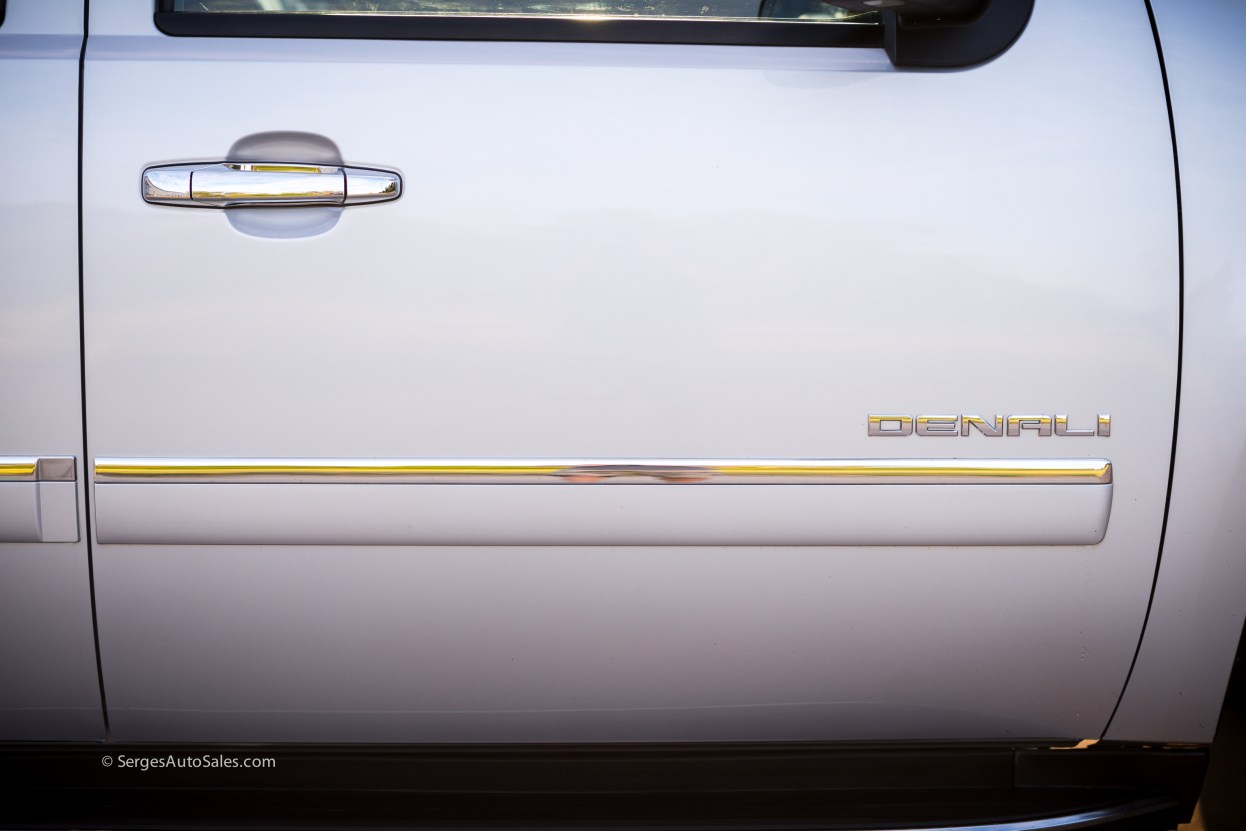 Yukon-Denali-for-sale-serges-auto-sales-scranton-2011-2012-car-dealer-blakely-30