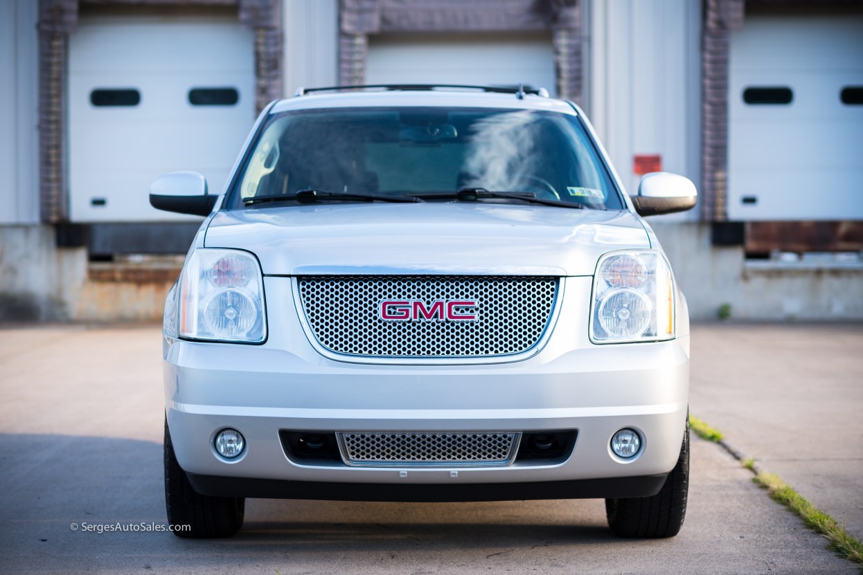 Yukon-Denali-for-sale-serges-auto-sales-scranton-2011-2012-car-dealer-blakely-1