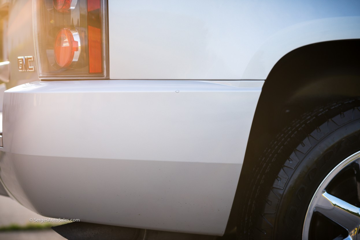 Yukon-Denali-for-sale-serges-auto-sales-scranton-2011-2012-car-dealer-blakely-27