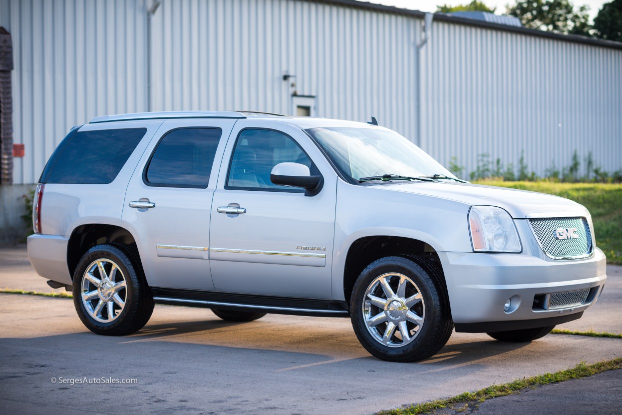 Yukon-Denali-for-sale-serges-auto-sales-scranton-2011-2012-car-dealer-blakely-9
