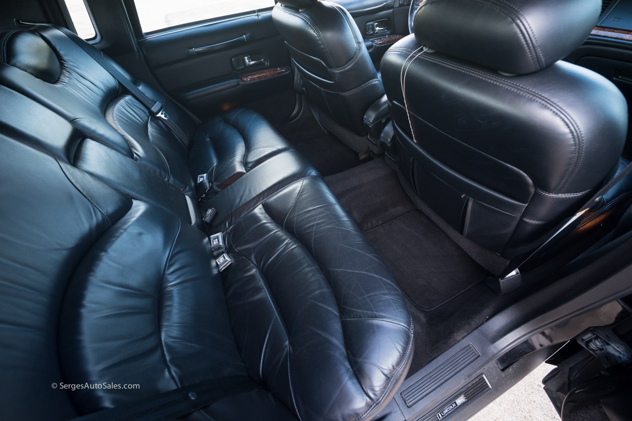 Lincon-town-car-for-sale-classic-1997-serges-auto-sales-pennsylvania-43