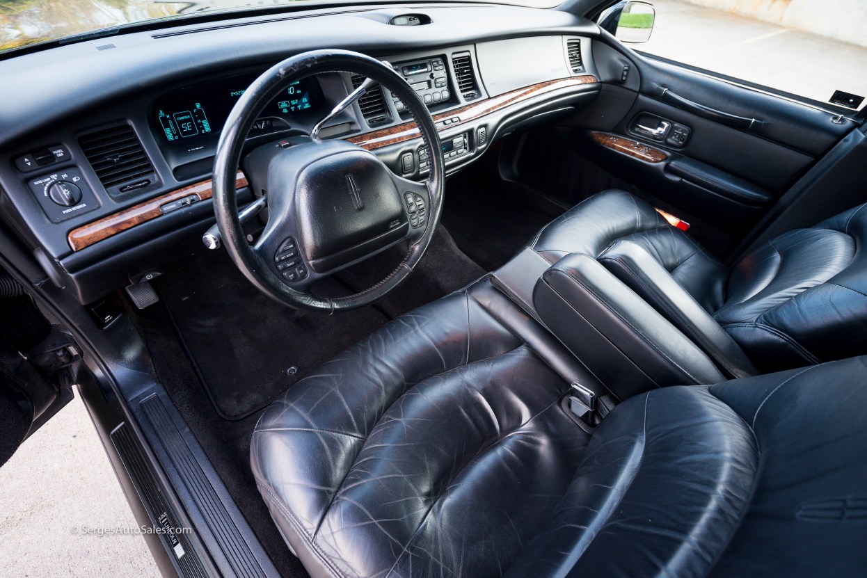 Lincon-town-car-for-sale-classic-1997-serges-auto-sales-pennsylvania-39